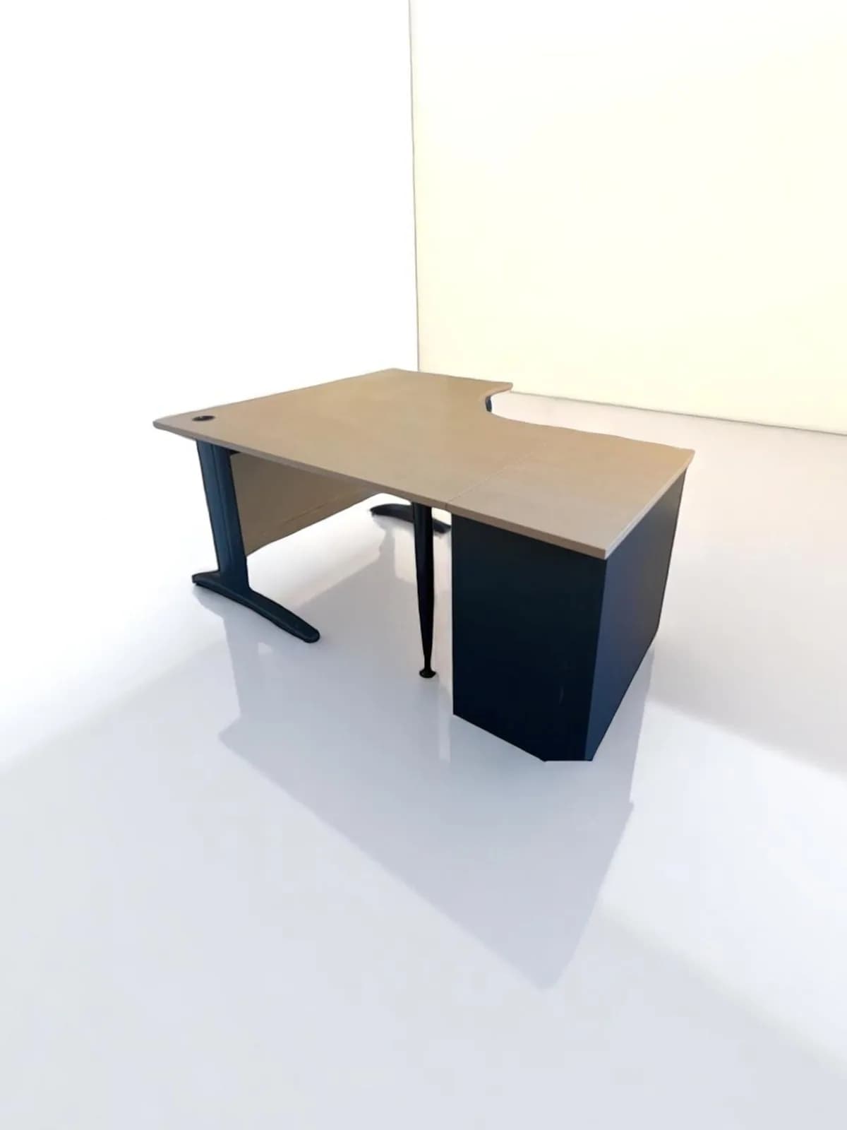 Bureau Angle Haworth avec caisson 160x140cm — vue 3