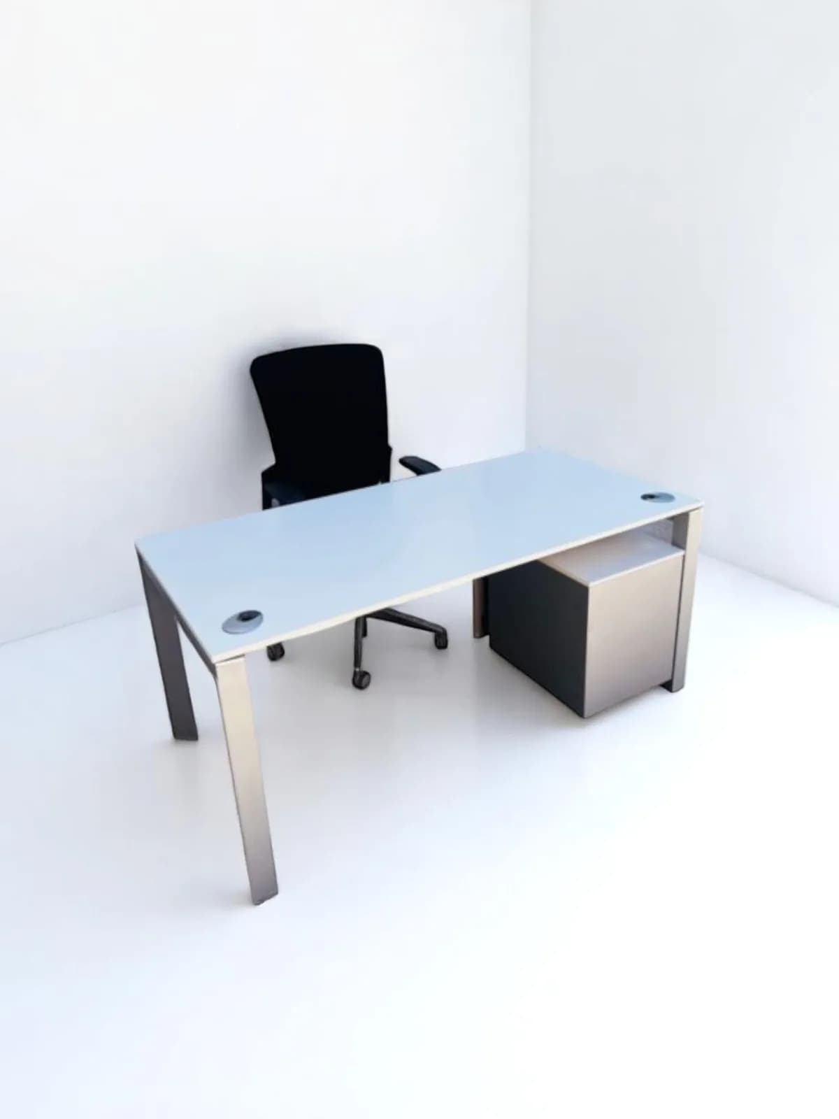 Bureau droit Steelcase 160x80cm blanc passe câble — vue 4