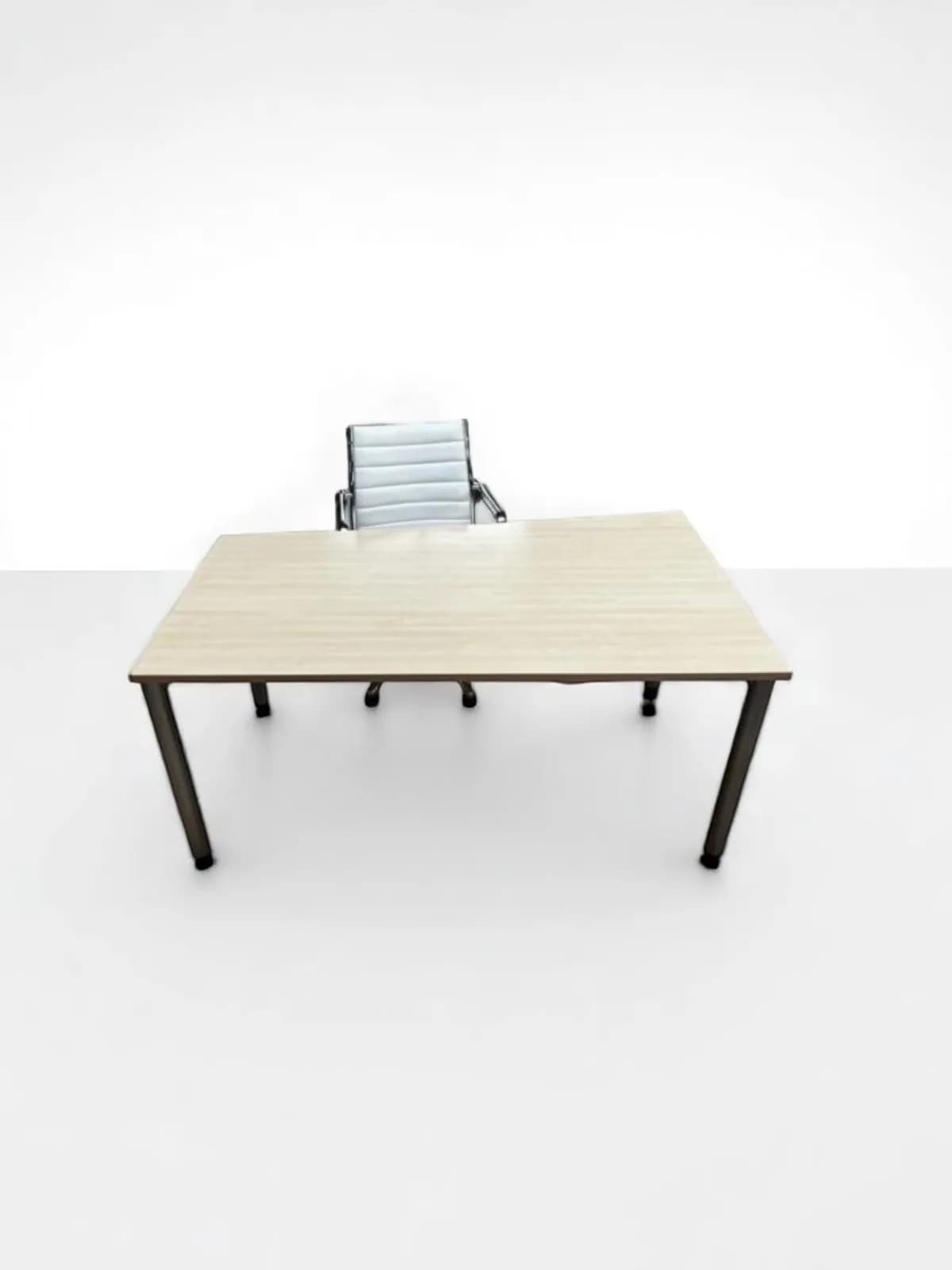 Bureau droit Steelcase 160x80cm et caisson offert
