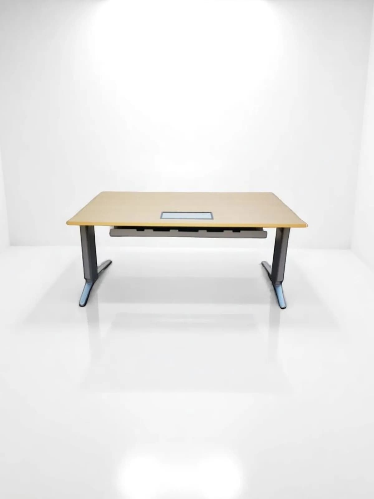 Bureau droit Steelcase passe cable inclu 160x80cm — vue 3