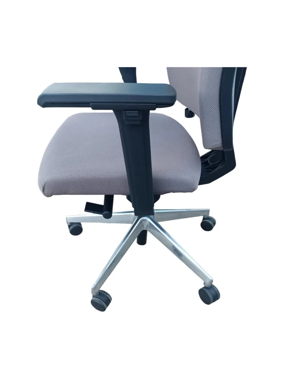 Chaise roulette Viasit F1 4D dossier ajustable — vue 5