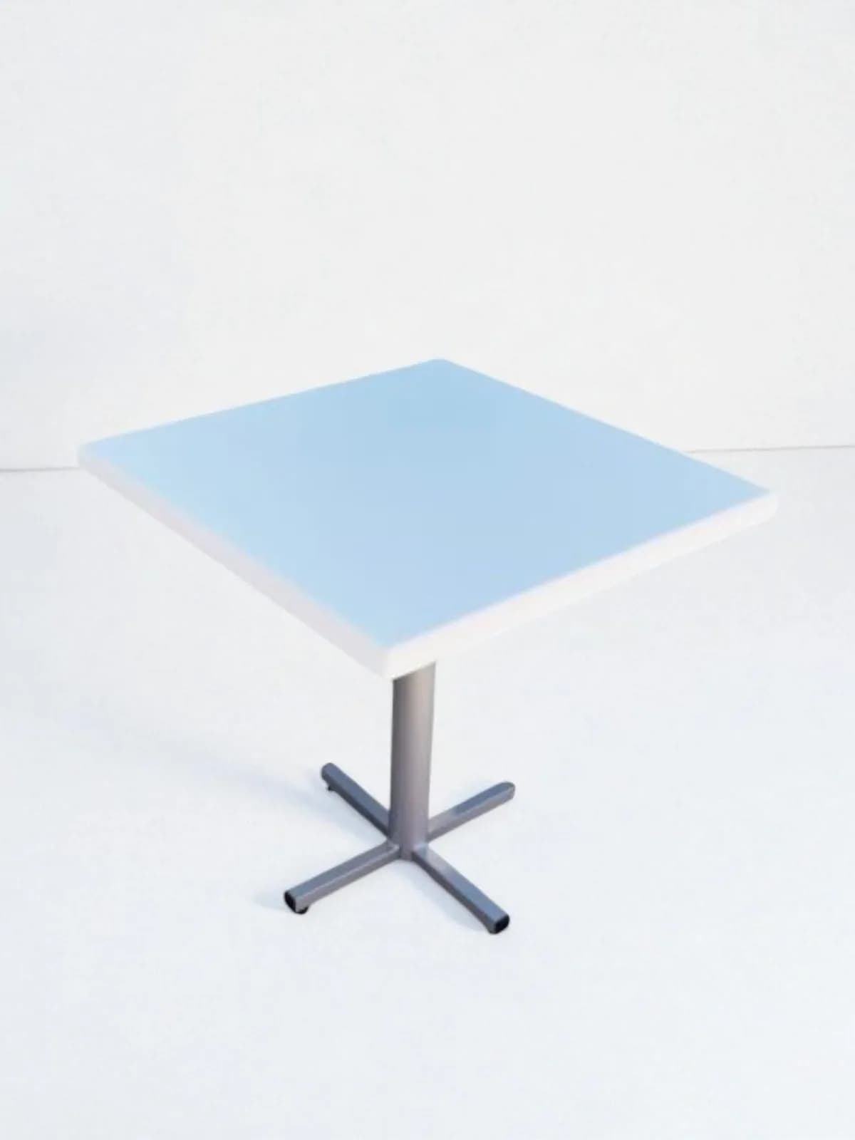 Table pour restaurant Brown piètement central alu 70x70cm — vue 2