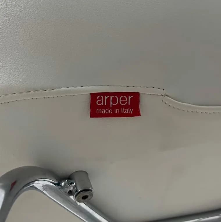 Chaise Arper Duna Design cuir — vue 4