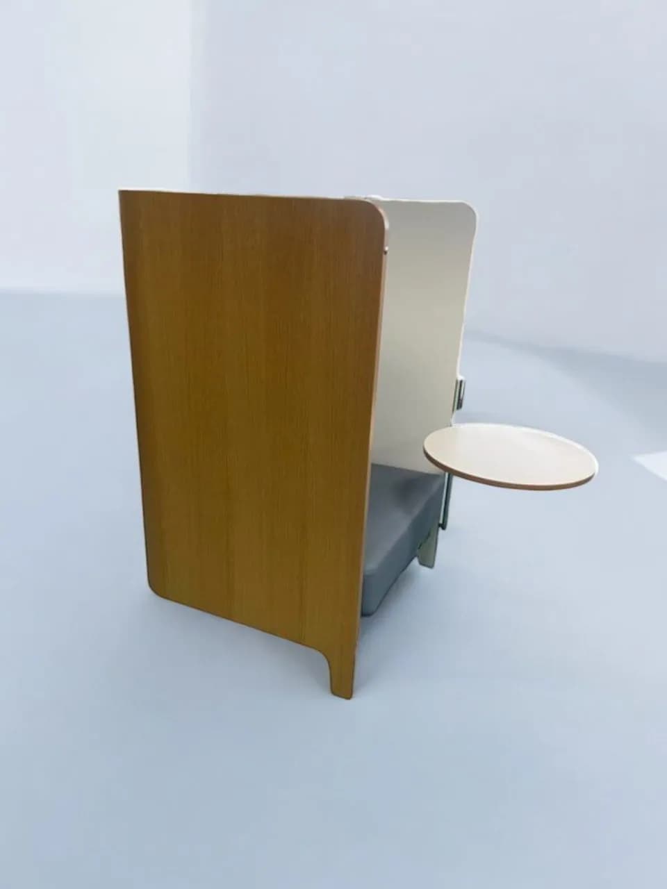 Fauteuil Cocone de Züco / Dauphin 1 place avec tablette  — vue 3