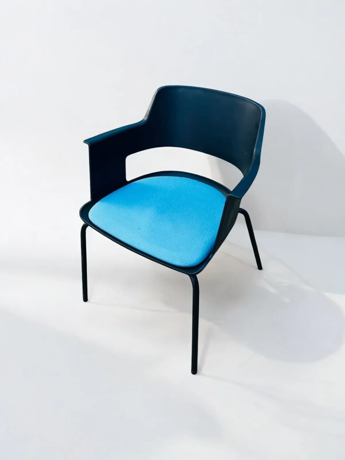 Chaise Cappa avec 4 pieds en métal tissu bleu — vue 2