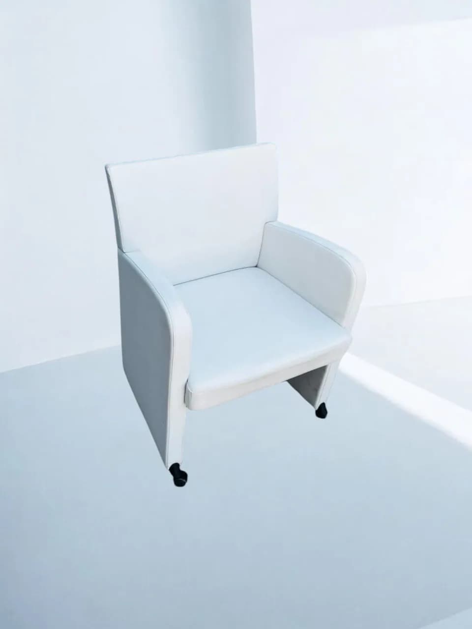 Fauteuil Kinnarps Remus Cuir Blanc — vue 2