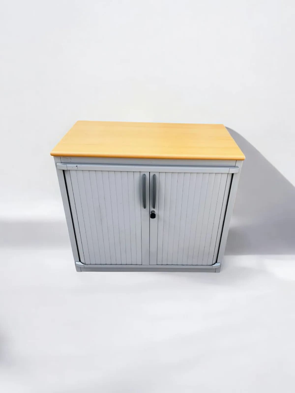 Armoire steelcase gris promo 80x74cm — vue 2