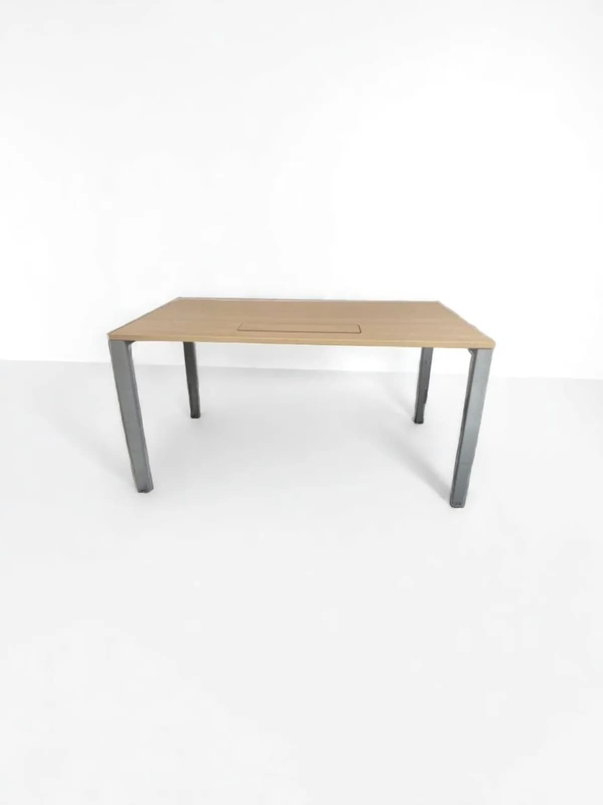 Bureau Steelcase 160x80cm ajustable en hauteur — vue 3