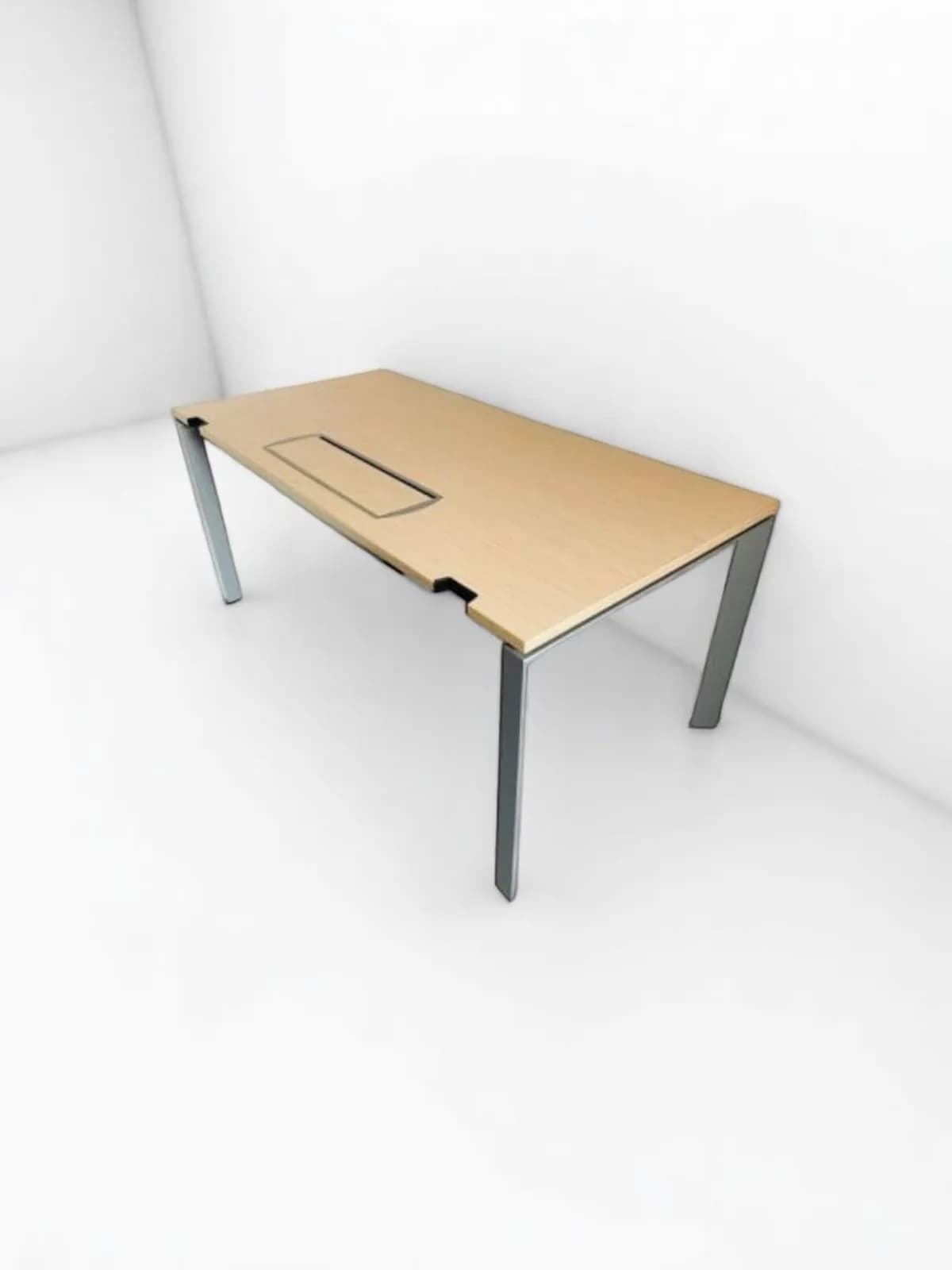 Bureau Steelcase 160x80cm passe câble — vue 3