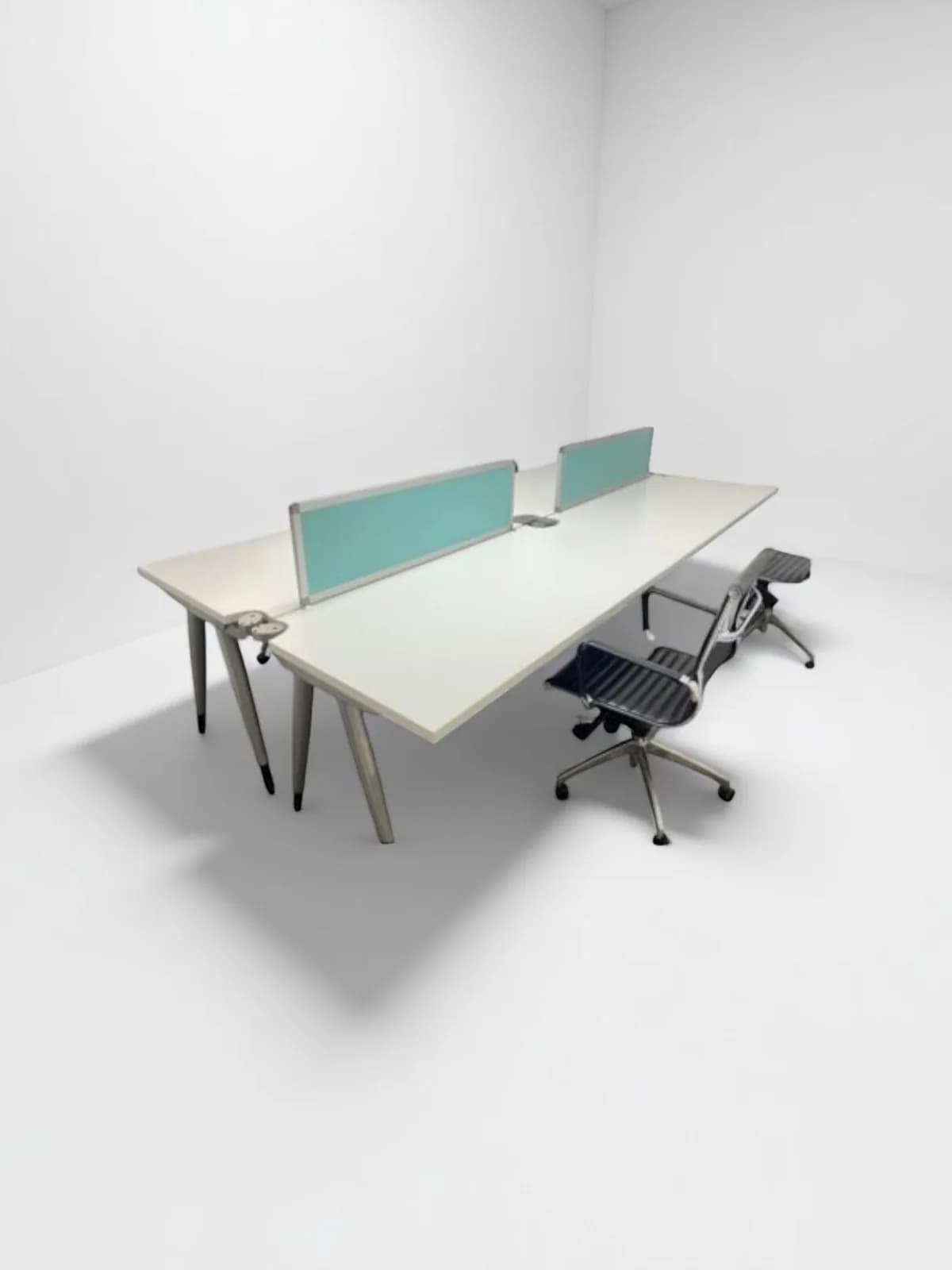 Bureau open Space 4 poste avec séparateur steelcase 160cm — vue 2