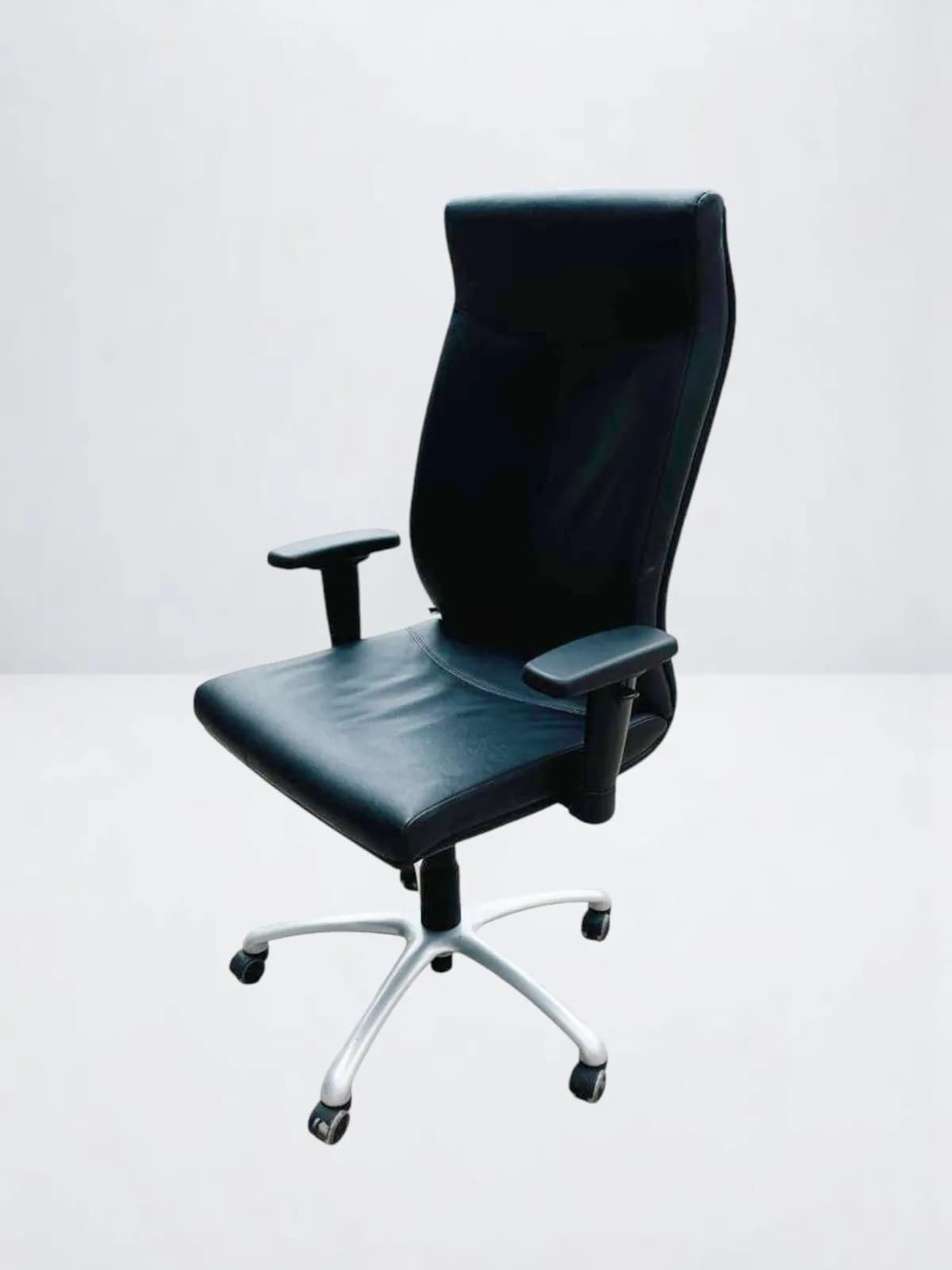 Chaise de bureau simili cuir accoudoir ajustable promo