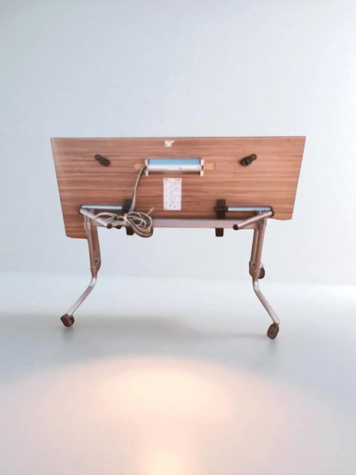 TABLE PLIANTE A ROULETTE König Neurath PRISE 160x80cm — vue 4