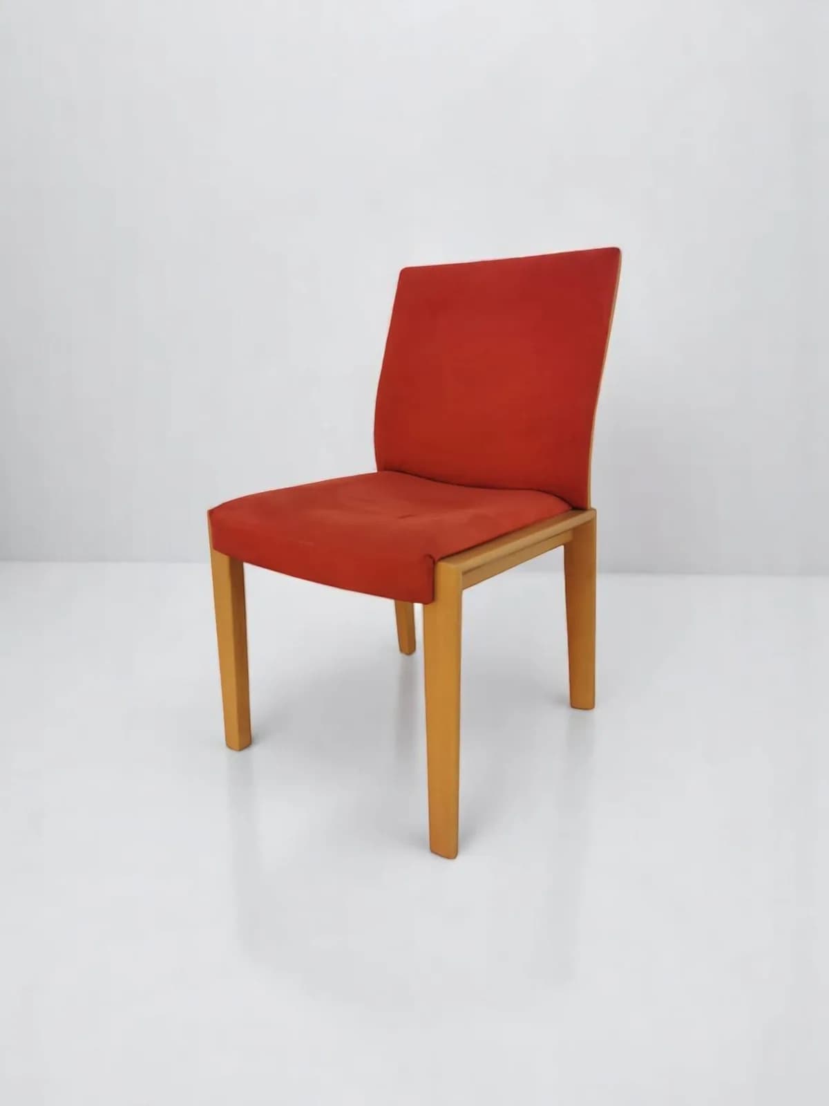 Chaise de réception en chêne et velours Vintage
