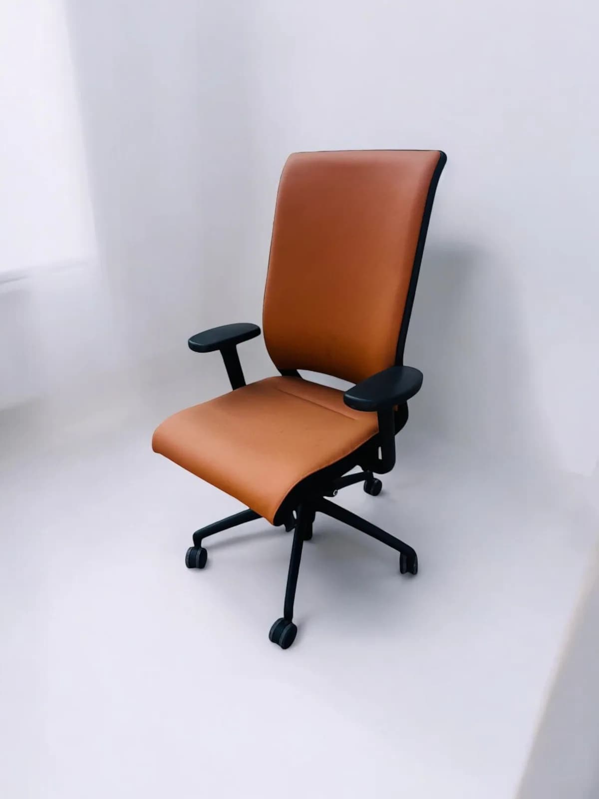 Chaise à roulette Intersthul Hero simili cuir marron — vue 4