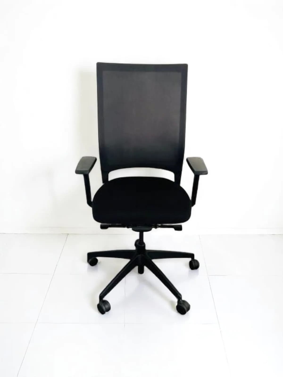 Sedus quarterback chaise a roulette couleur noir — vue 2