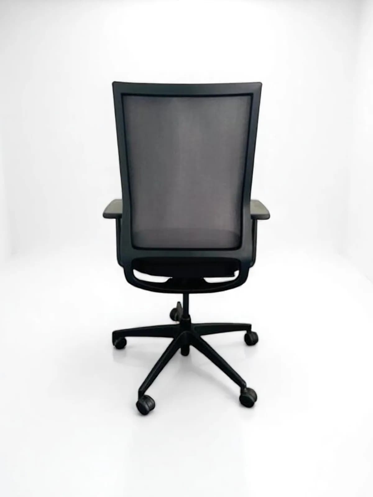 Sedus quarterback chaise a roulette couleur noir — vue 4