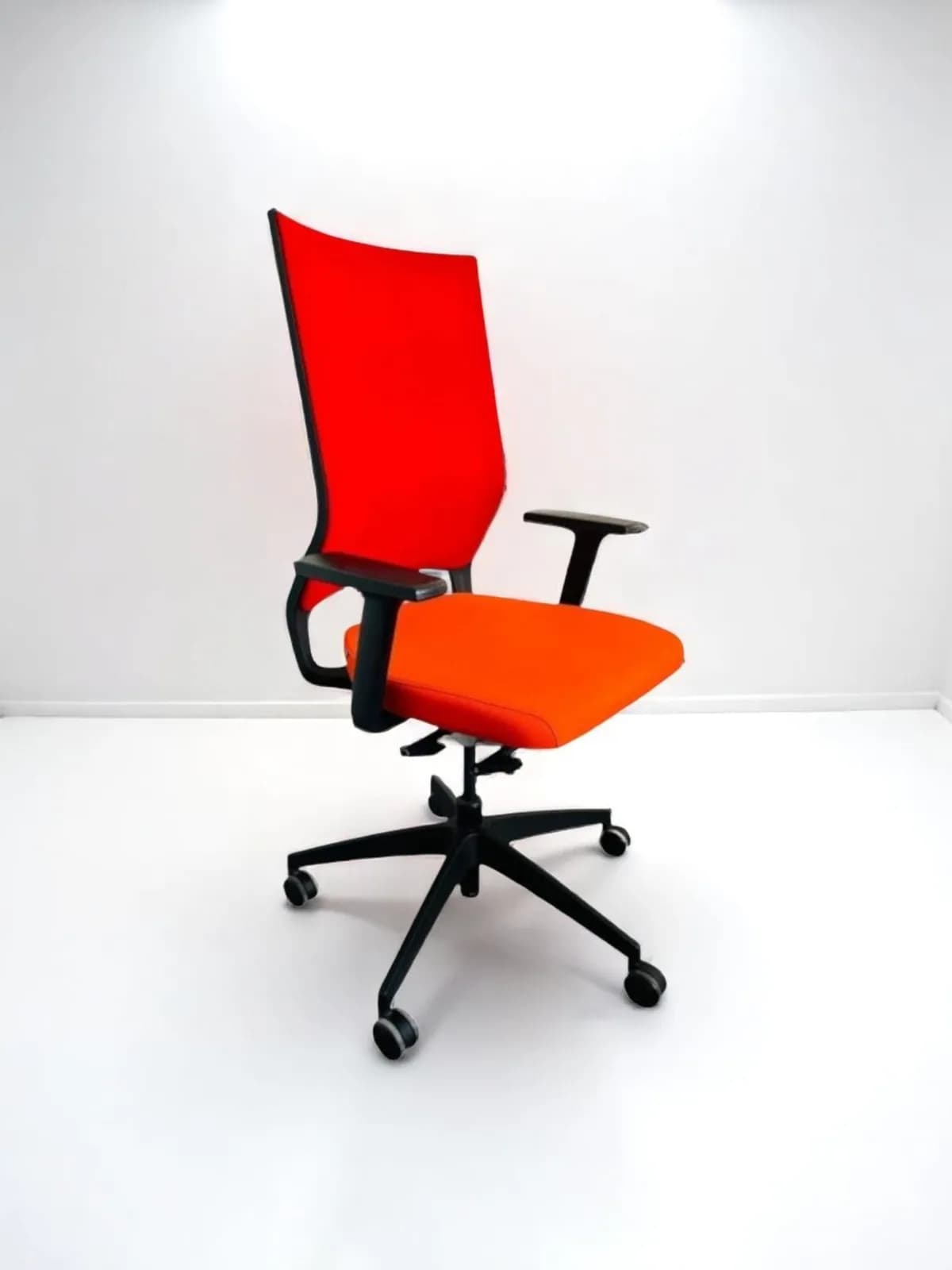 Sedus quarterback chaise a roulette couleur rouge
