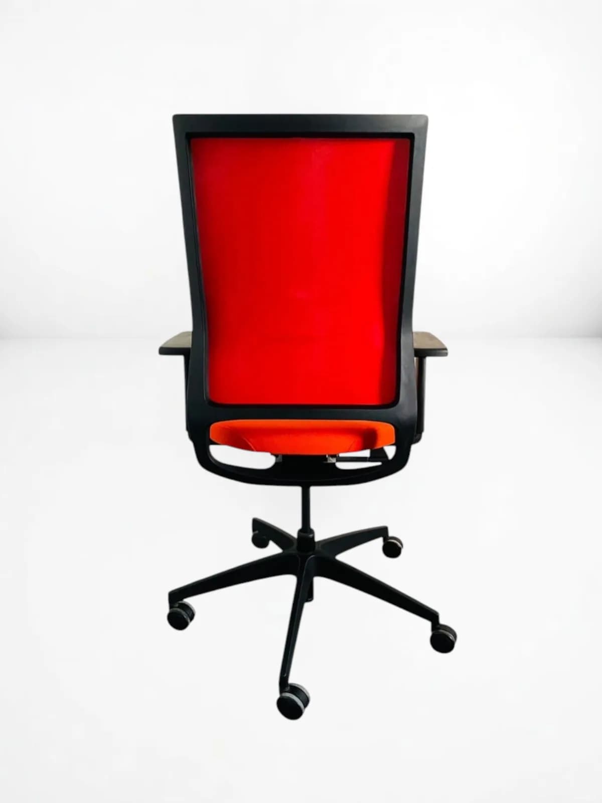 Sedus quarterback chaise a roulette couleur rouge — vue 4