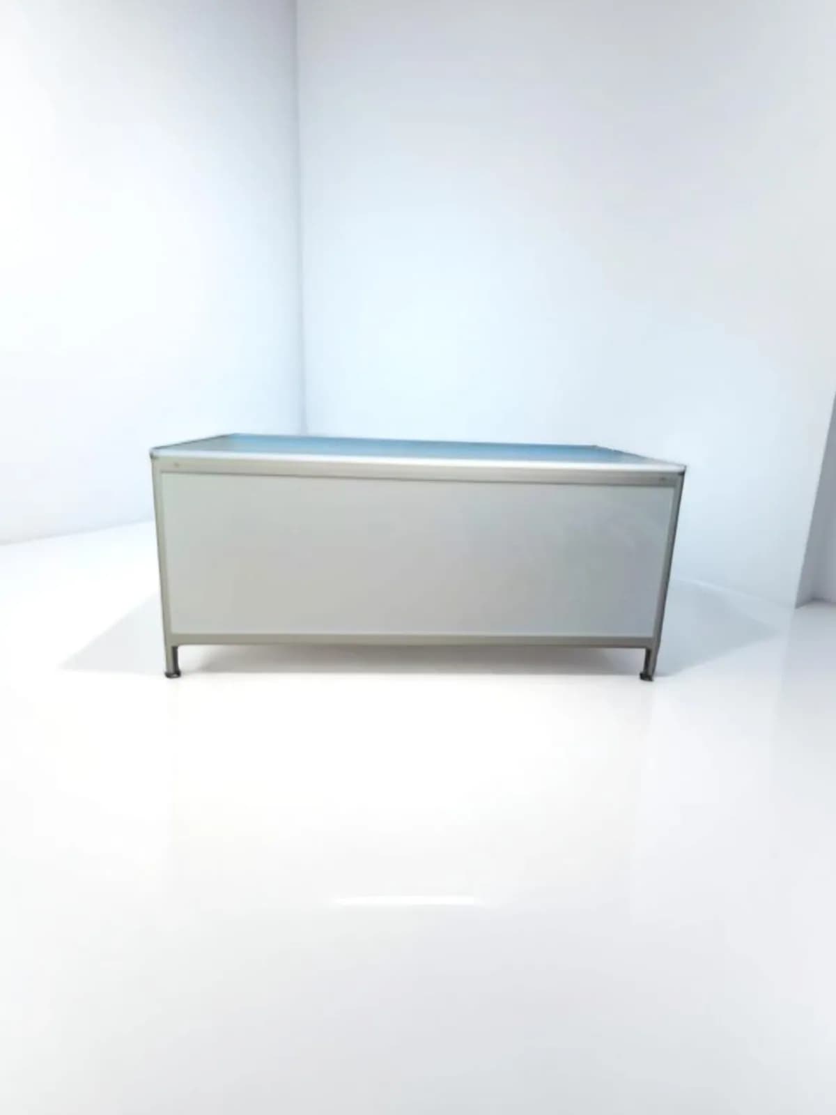 Bureau droit de travail finition aluminium Stielow PMS 2 160x80cm — vue 2