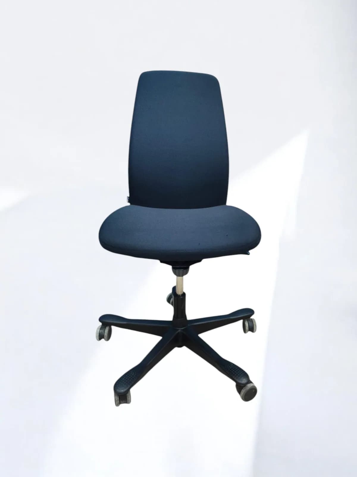 Chaise à roulette kinnarps 5000 sans accoudoirs promo