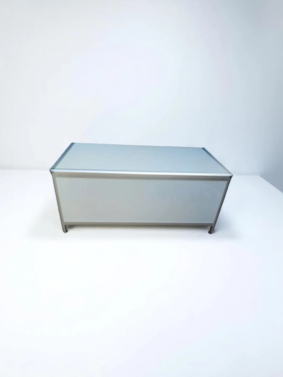 Bureau droit de travail finition aluminium Stielow 160x80cm — vue 2
