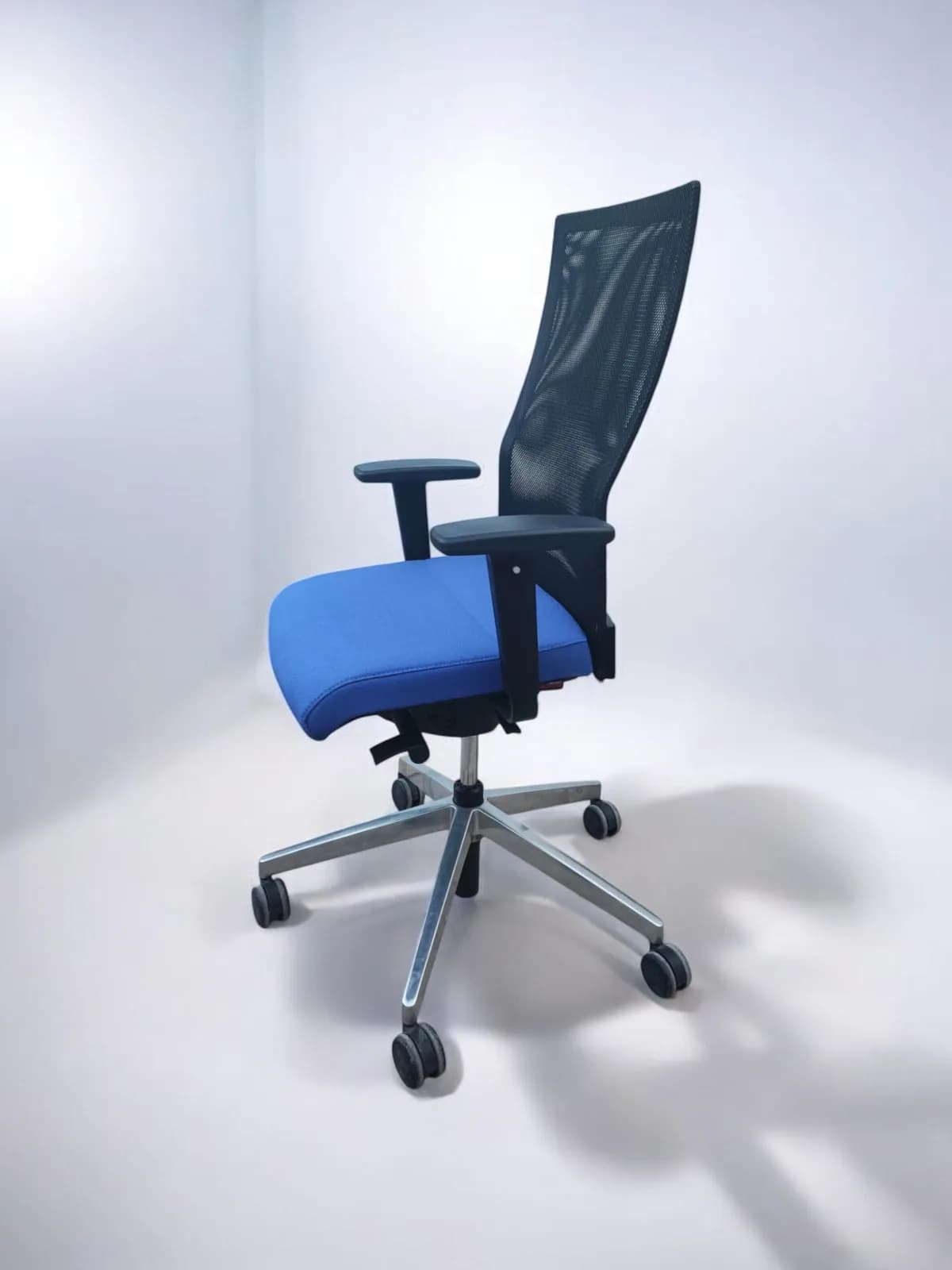 Chaise de bureau Ergonomique Zuco mesh assise bleu — vue 3