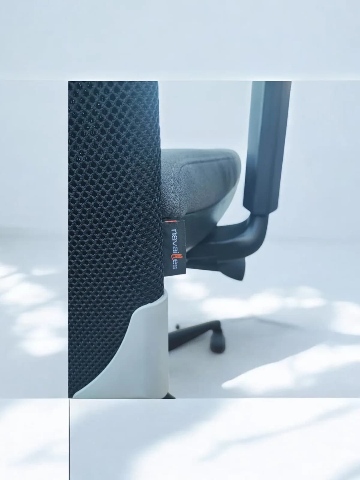 Chaise de bureau Navaille en résille assise bleu — vue 5