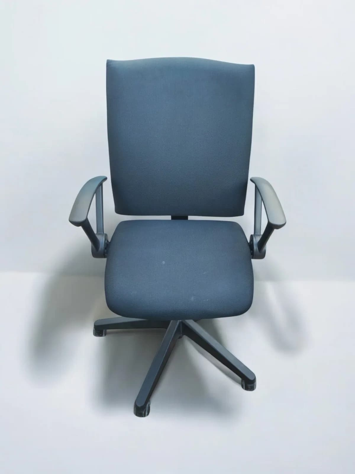 Fauteuil de bureau ergonomique Haworth noir — vue 2