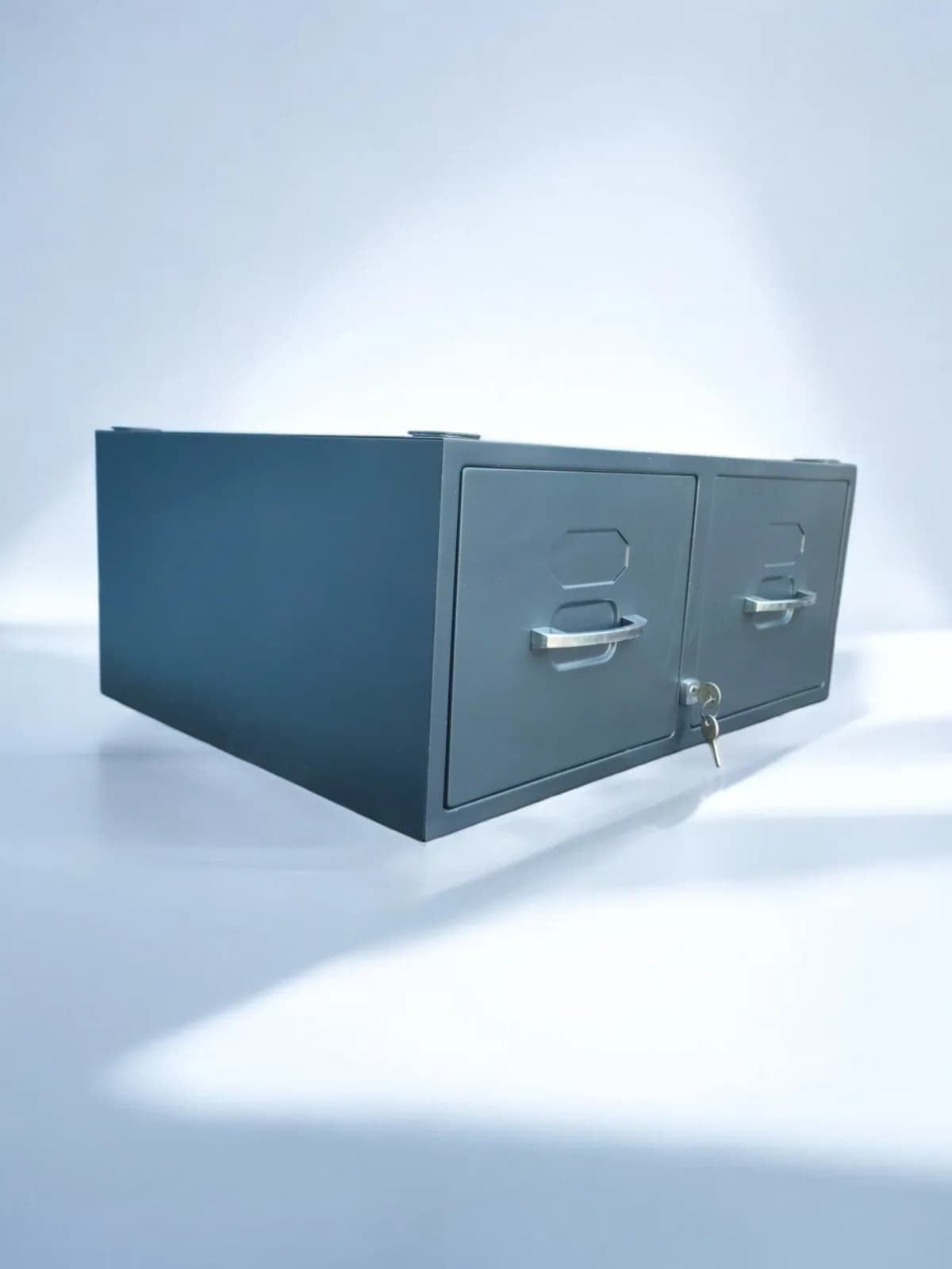 Meuble de rangement métallique à tiroirs pour bureau — vue 3