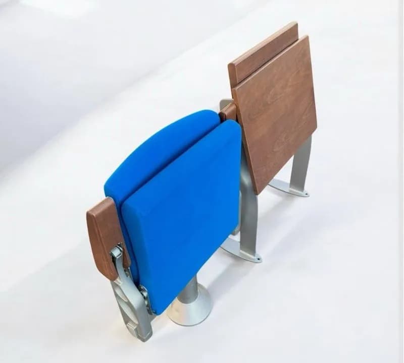 Fauteuils d’auditorium formation Space avec table pliante — vue 2