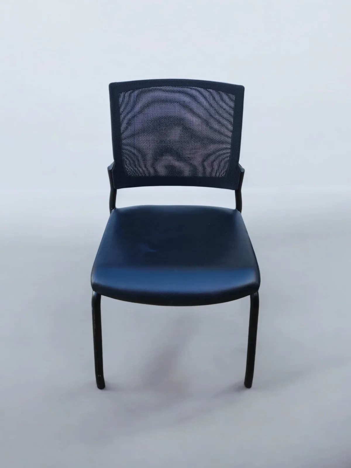 Chaise visiteur Klöber Veo mesh assise cuir — vue 2