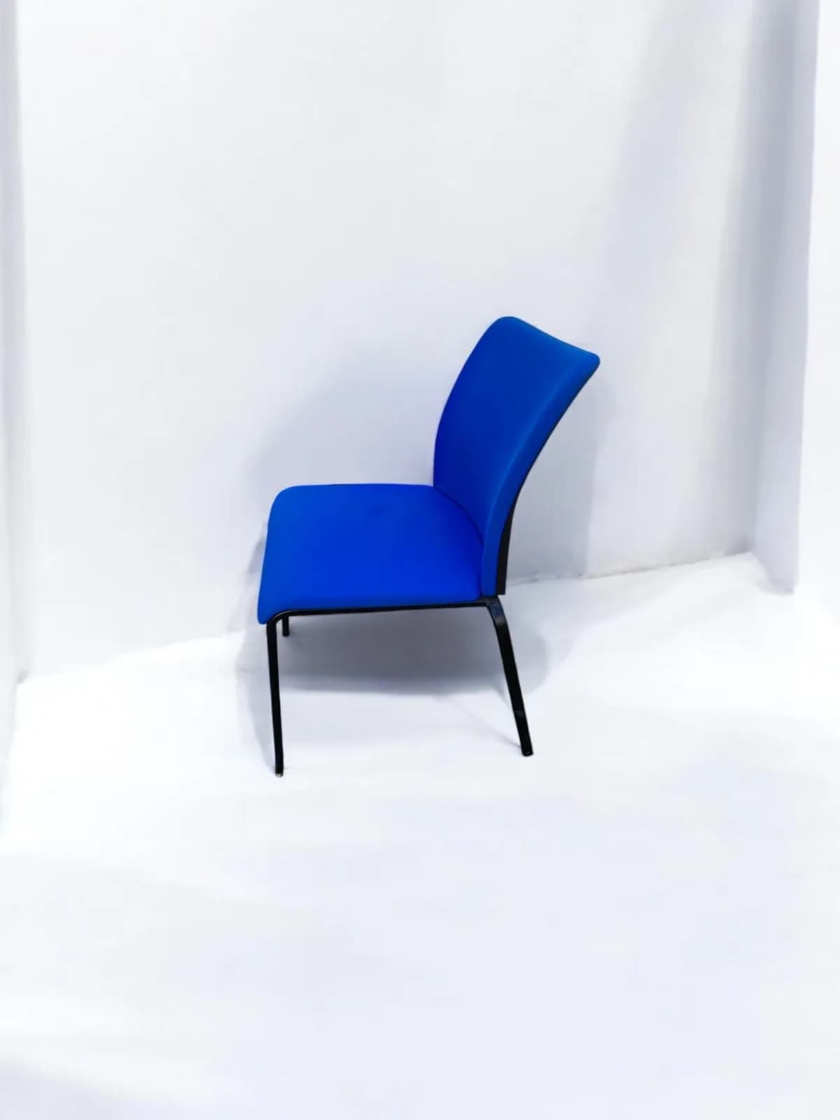 Siège visiteur Steelcase Eastside bleu promo — vue 3