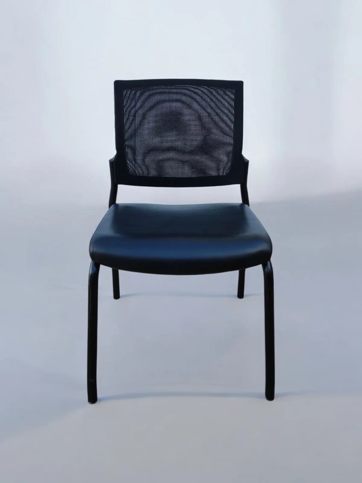 Chaise visiteur Klöber Veo mesh assise cuir