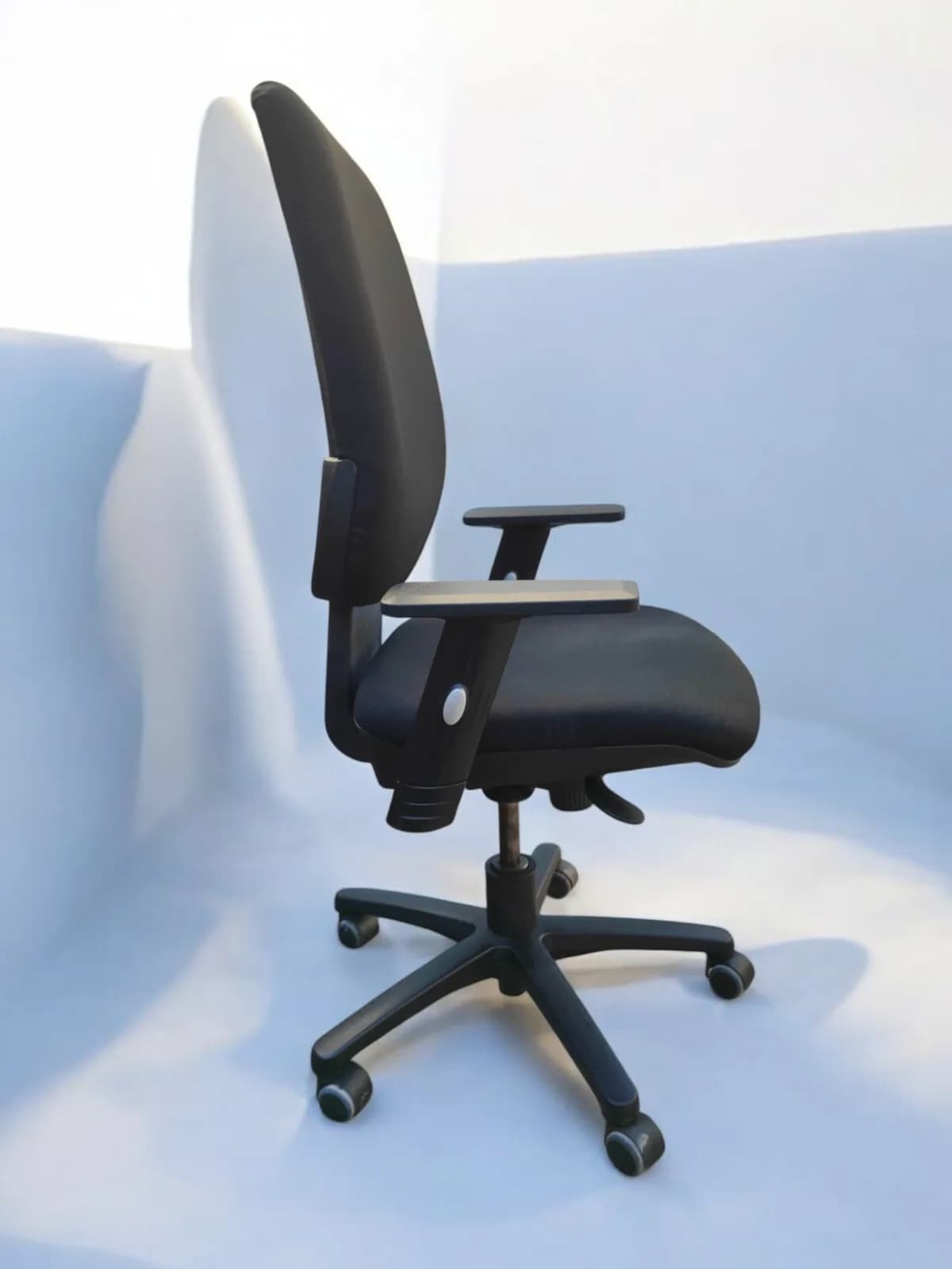 Chaise de bureau Sokoa Tertio – Réglable et ergonomique — vue 3