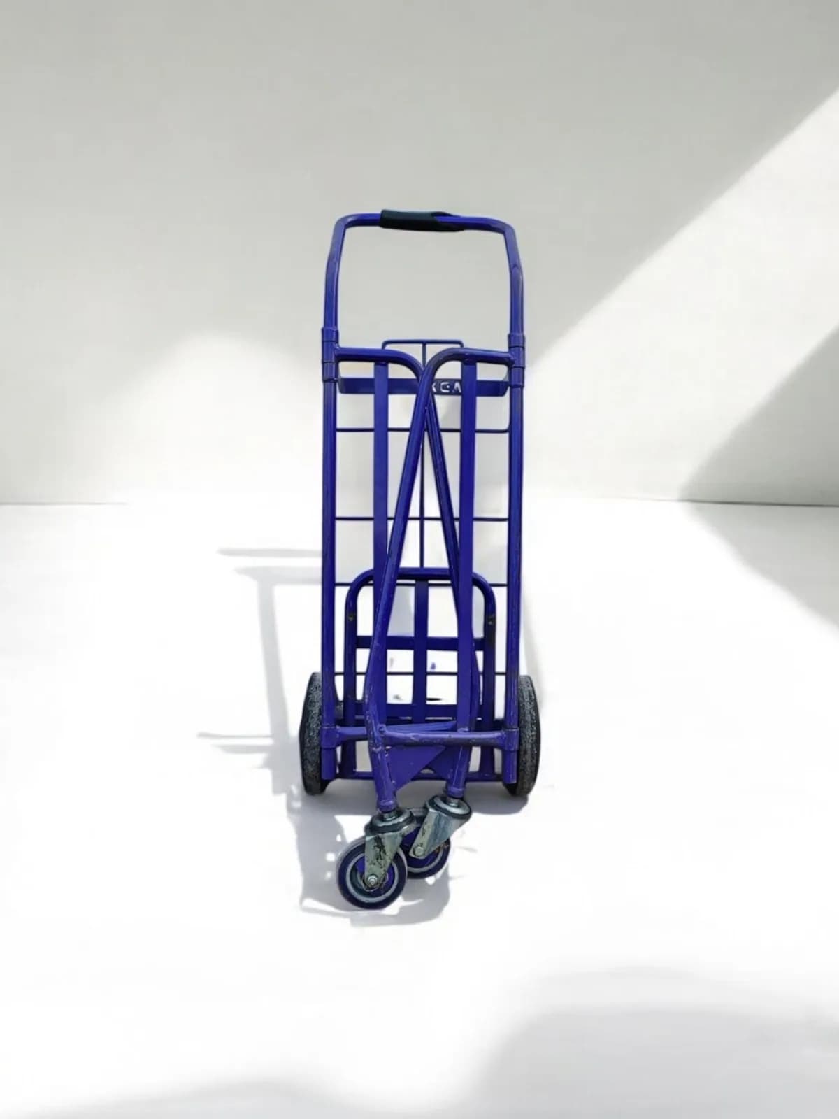 Chariot de manutention pliable avec 4 roues — vue 3