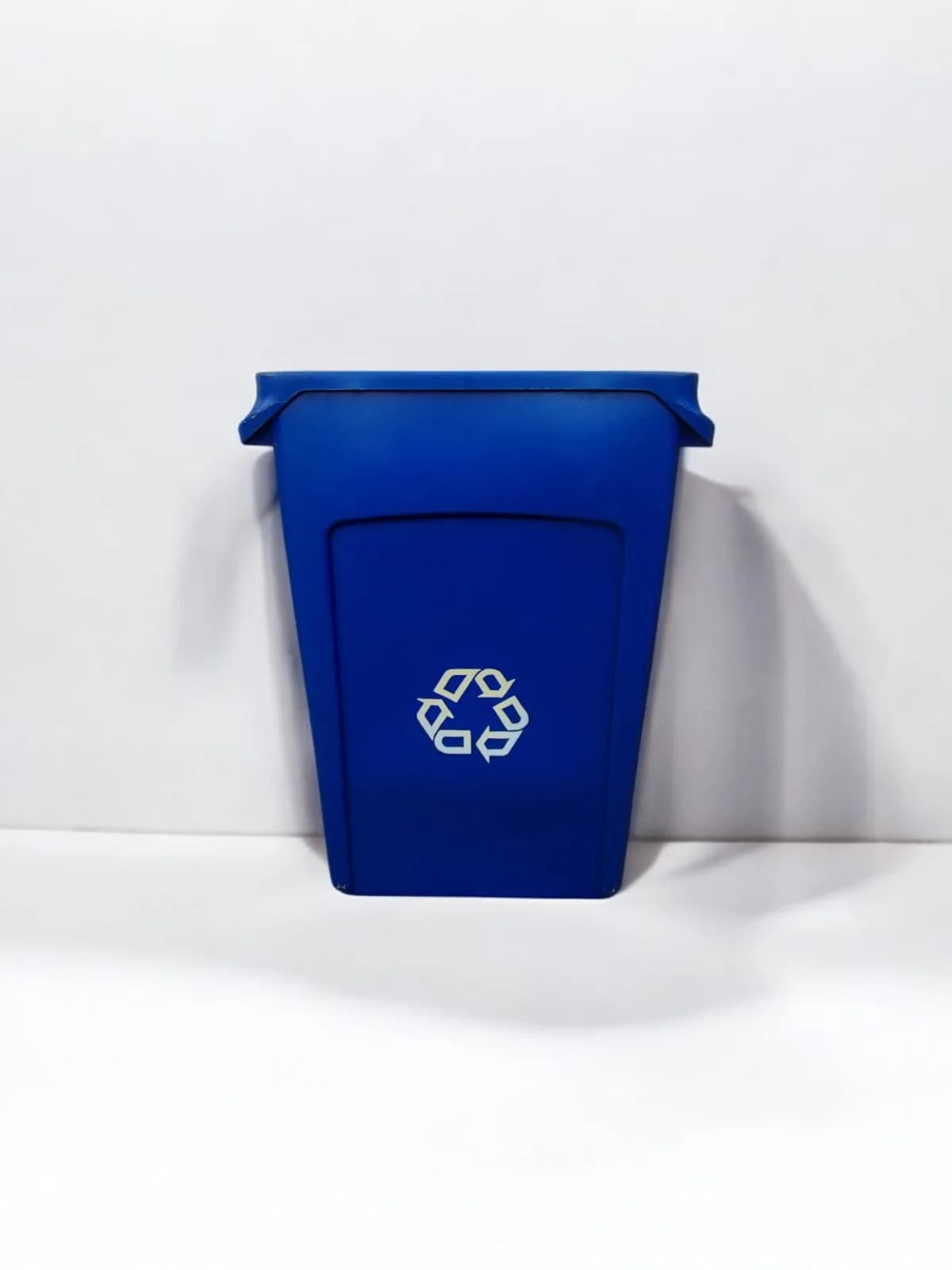 Poubelle Rubbermaid Slim Jim 87 litres — vue 5