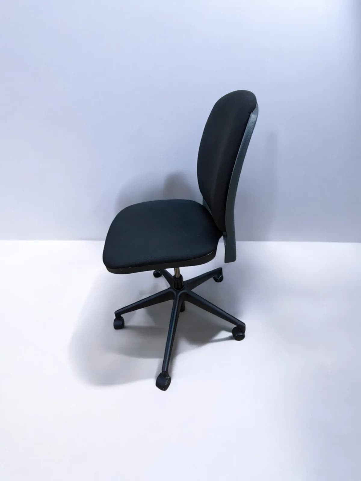 Chaise à roulette Eurosit ergonomique — vue 3