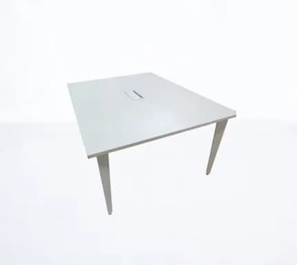 Table reunion 140x140cm — vue 3