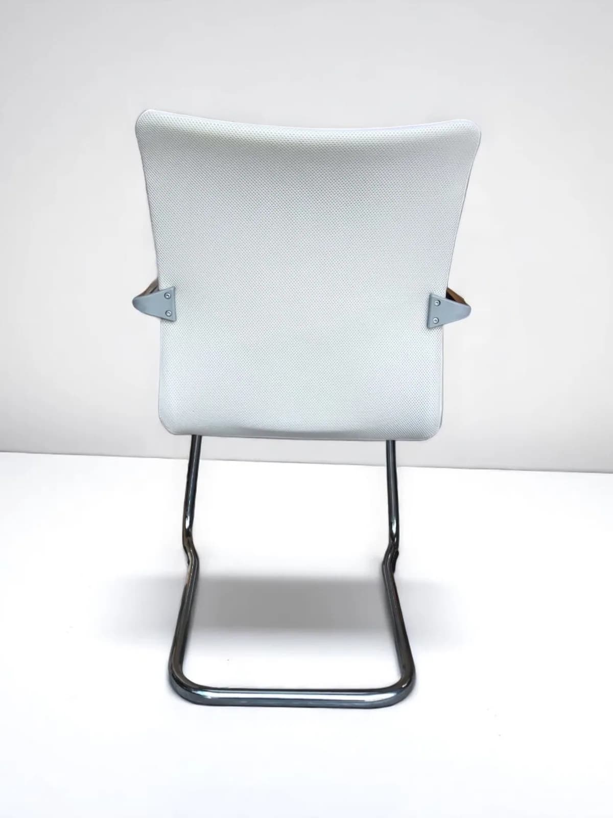 Chaise visiteur réunion Add Form mesh — vue 4