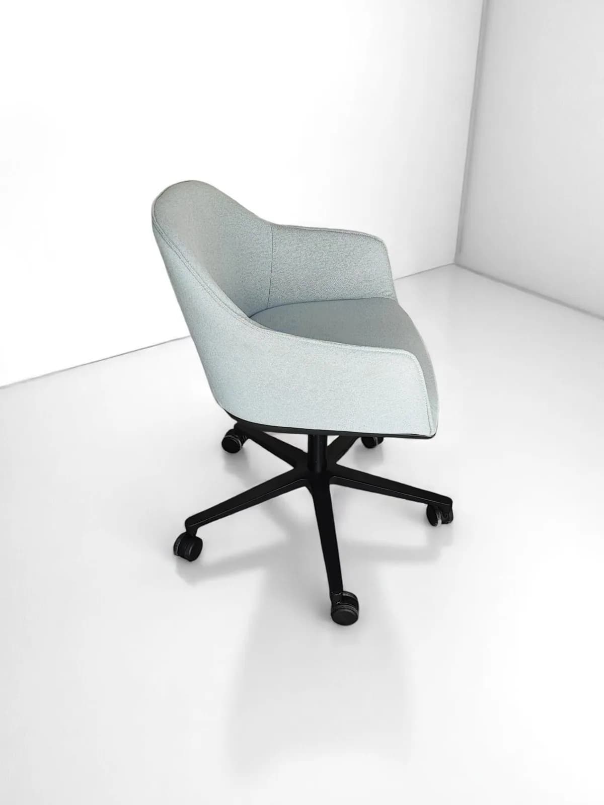 Chaise Vitra SoftShell piètement 5 branches tissu — vue 4