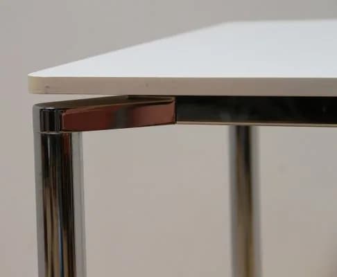 Table de Salle à Manger Plano de Fritz Hansen chromé — vue 3