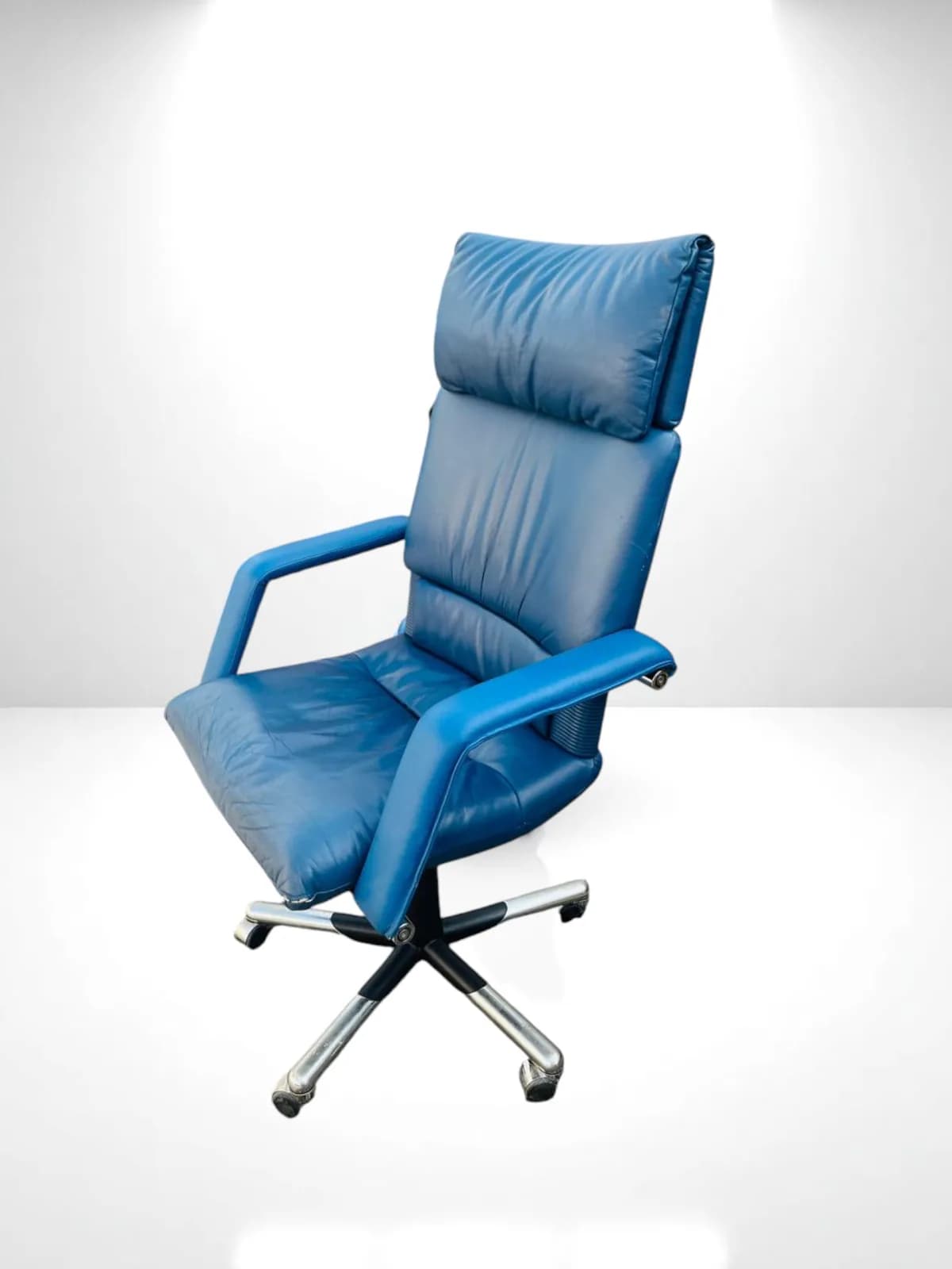 FAUTEUIL DIRECTION VITRA DESIGN MARIO BELLINI CUIR BLEU