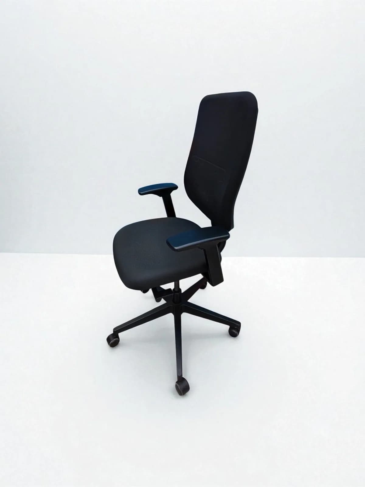 Chaise roulette Steelcase Reply noir — vue 2