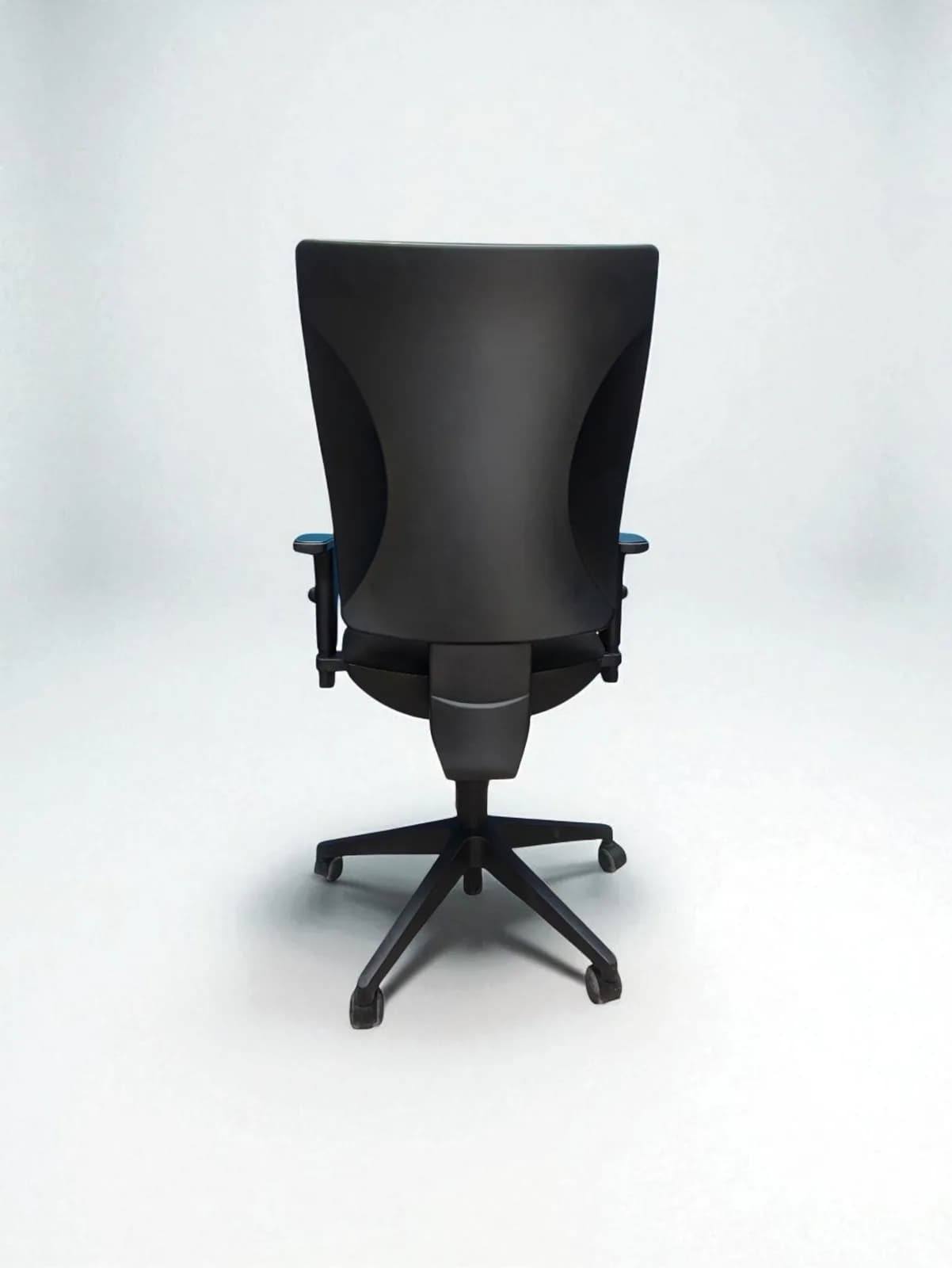 Chaise roulette Navaille accoudoir 2D promo — vue 3