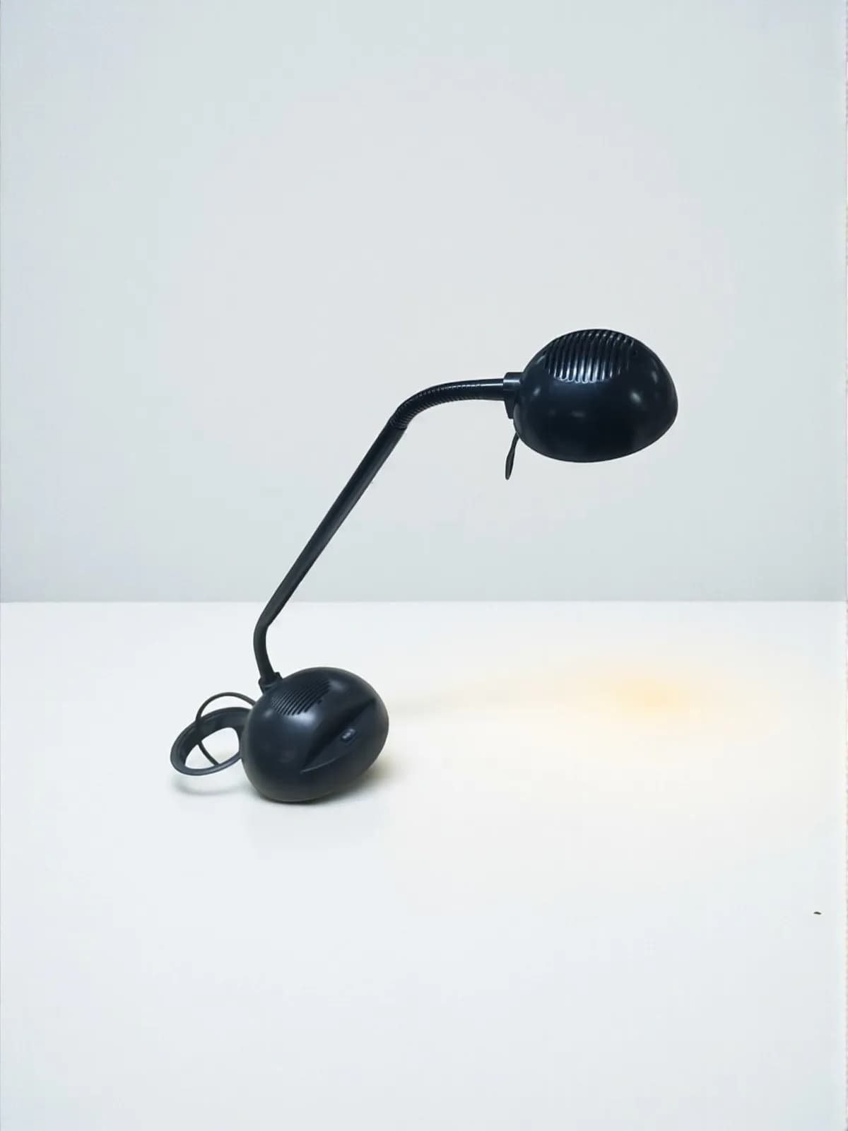 Lampe de bureau noir classic LUM promo — vue 2