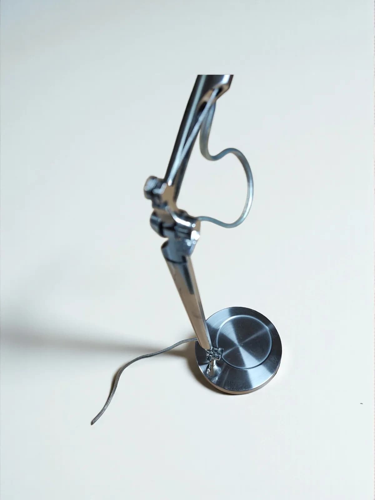 Lampe de bureau chrome vintage — vue 2