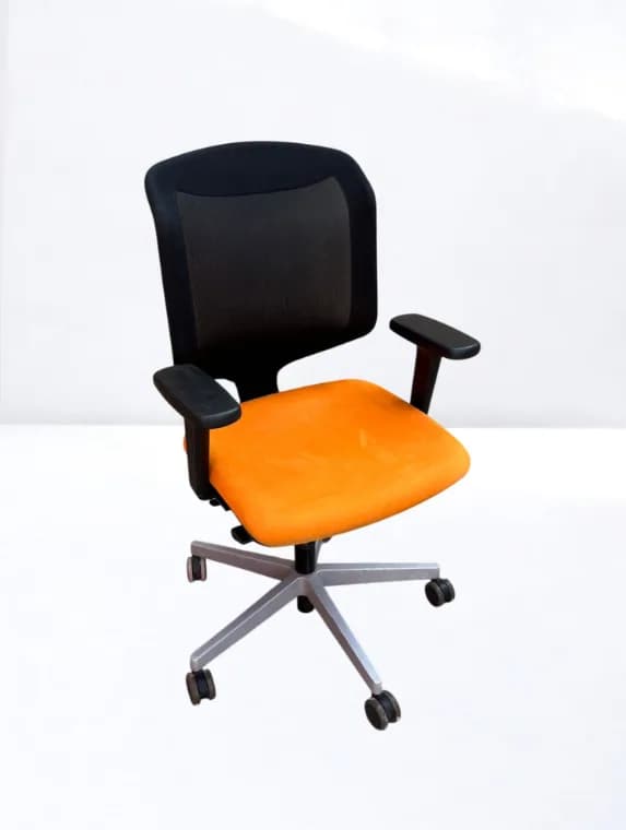 Siège ergonomique Giroflex 434 orange noir mesh — vue 2