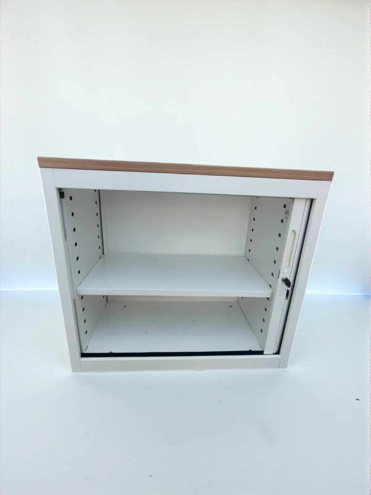 Armoire basse Magencia blanche finition top bois  80x74cm — vue 3