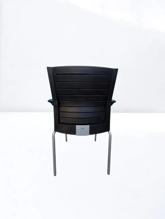 Chaise Steelcase noir avec accoudoir promo — vue 4