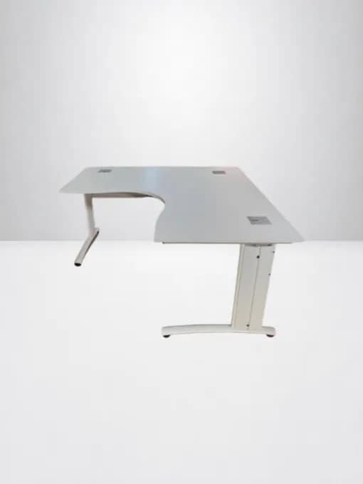 Bureau angle 160x160cm blanc avec passe câble — vue 4